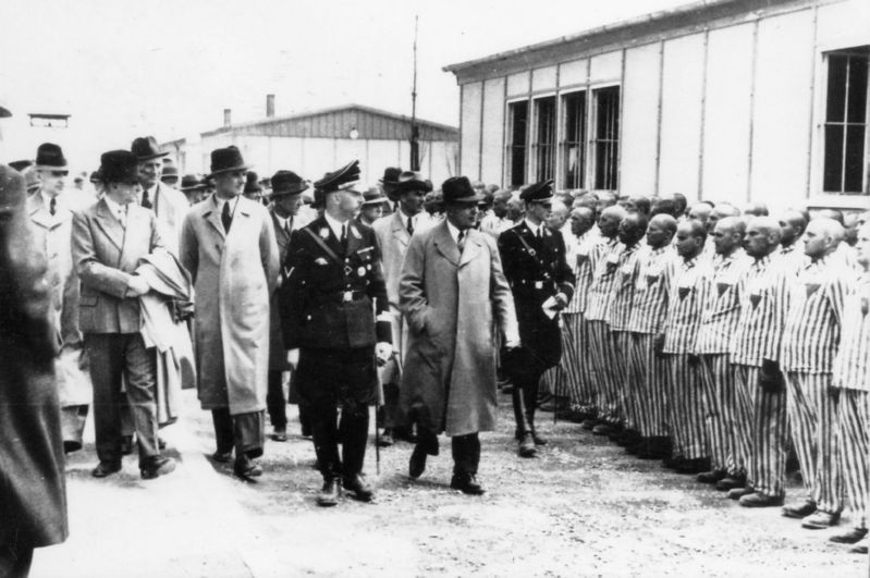 Himmler tours Dachau